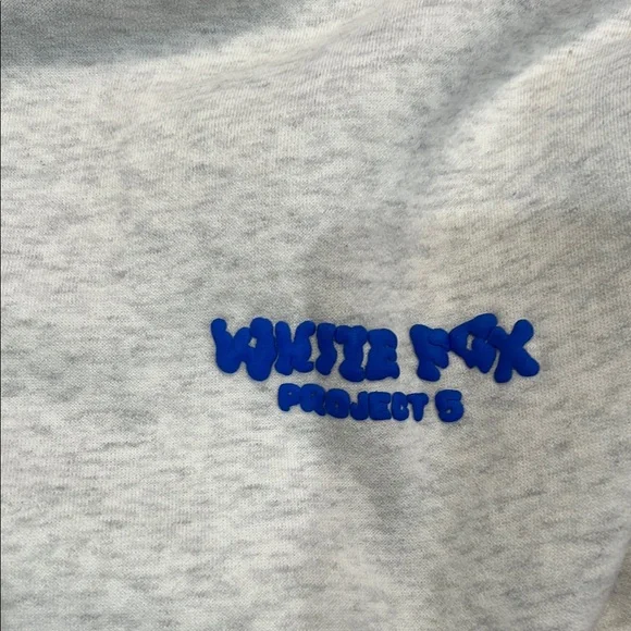Gray white fox project 5 hoodie - Picture 4 of 6